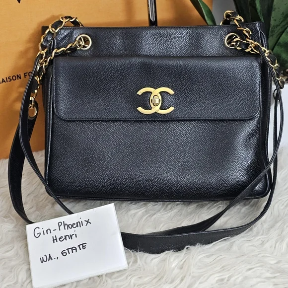Chanel Caviar Leather Shoulder Bag - Picture 12 of 16